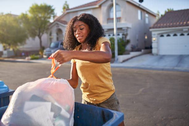 Best Yard Cleanup Services  in Canaan, CT